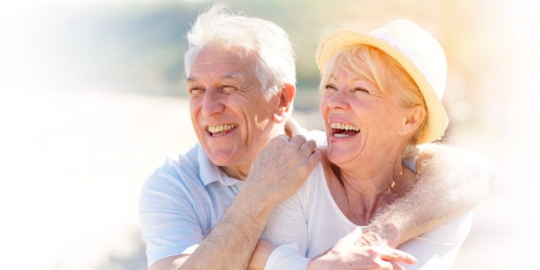 Recupera la sonrisa con los Implantes Cigomáticos